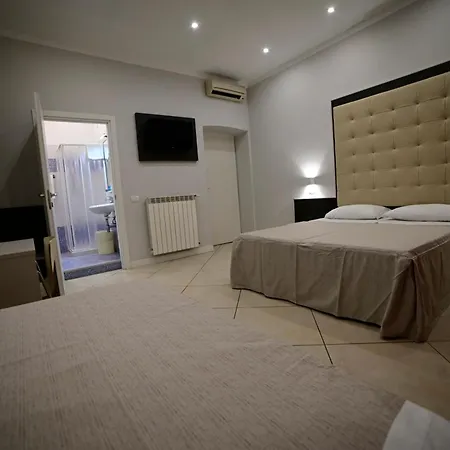 Demo' Hotell 3*