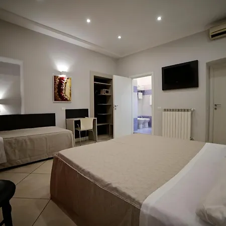 Demo' Hotell